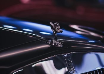 Close up of Rolls Royce winged lady