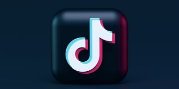 logo of the TikTok app